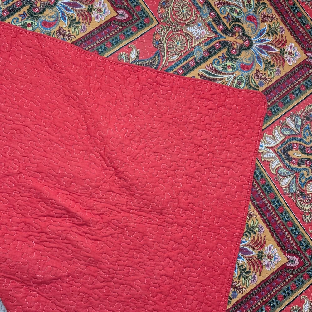 Paisley quilt bedspread twin size reversible with pillow sham by Baltic Linen Co